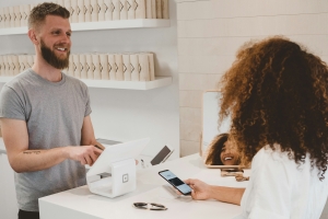Inspiring Customer Loyalty through Positive Brand Messages