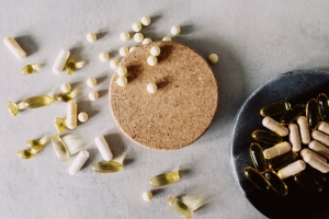 How to Purchase Dietary Supplements Online: What You Need to Know